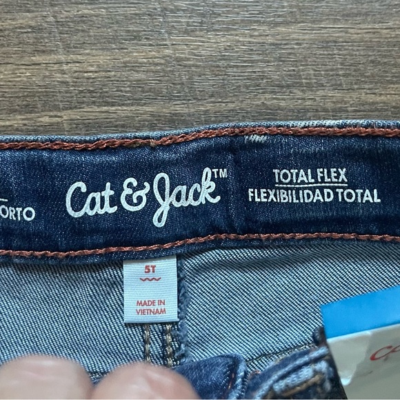 NWT Cat & Jack Girls Jean Shorts Sz 5T - Picture 3 of 3